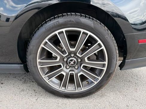 Used 2012 Ford Mustang GT Premium w/ Security Pkg RWD image 25