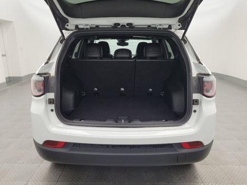 Used 2024 Jeep Compass Latitude w/ Altitude Special Edition image 29