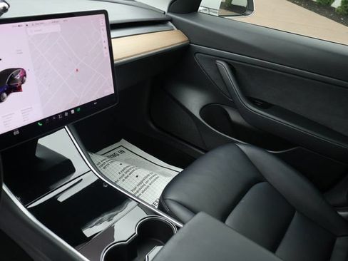 Used 2020 Tesla Model 3 Standard Range Plus RWD image 25