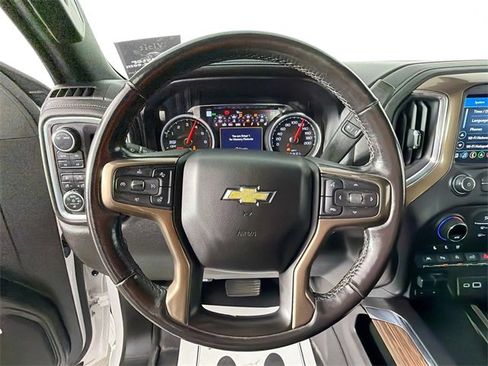 Used 2021 Chevrolet Silverado 1500 High Country w/ Technology Package image 11