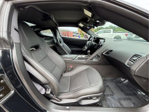 Used 2017 Chevrolet Corvette Grand Sport w/ Grand Sport Heritage Package RWD image 31