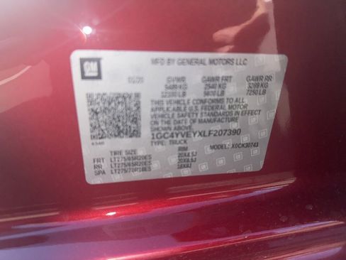 Used 2020 Chevrolet Silverado 3500 High Country w/ Z71 Off-Road Package image 4