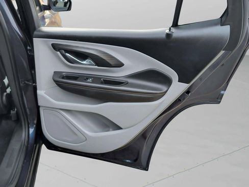 Used 2019 GMC Terrain SLT w/ Infotainment Package II image 38