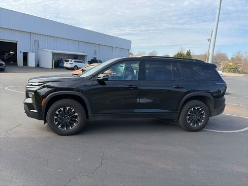 Used 2026 Chevrolet Traverse Z71 w/ Driver Confidence Package image 4