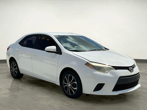 Used 2014 Toyota Corolla LE image 10