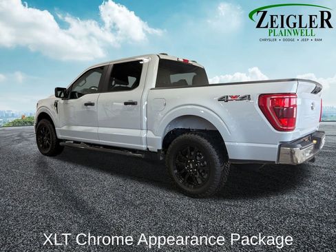Used 2023 Ford F150 XLT w/ Trailer Tow Package image 3