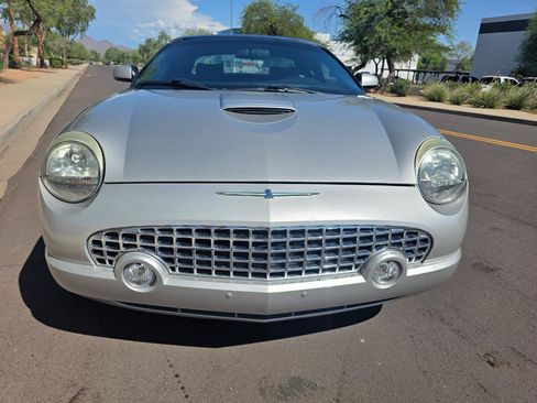 Used 2005 Ford Thunderbird RWD image 8