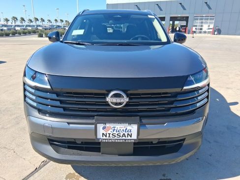 New 2026 Nissan Kicks SV w/ SV Premium Package image 2