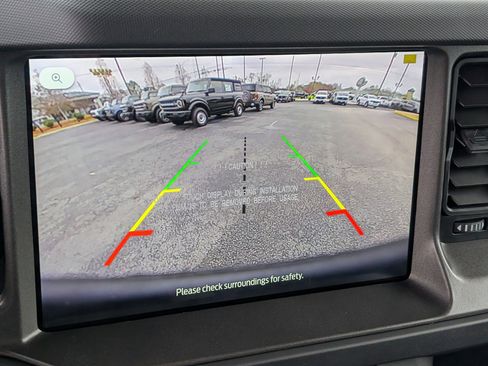 New 2025 Ford Bronco Base image 24