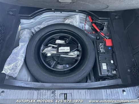 Used 2011 Mercedes-Benz E 550 Sedan image 13