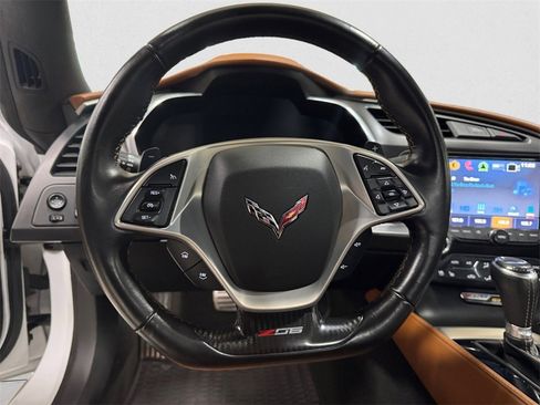Used 2016 Chevrolet Corvette Z06 w/ 3LZ Preferred Equipment Group image 12