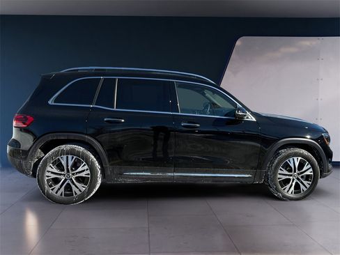 Certified 2025 Mercedes-Benz GLB 250 4MATIC image 6