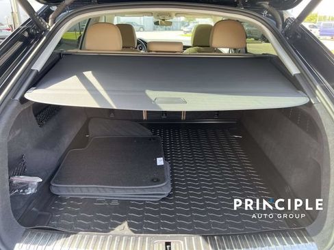 Used 2023 Audi Q8 Premium AWD/4WD image 30