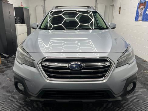 Used 2019 Subaru Outback 2.5i Limited image 3