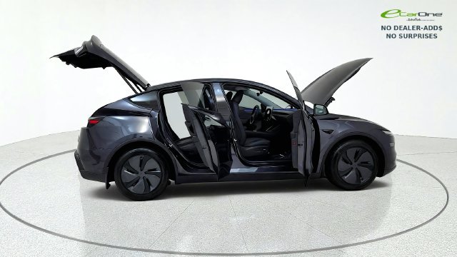 Used 2026 Tesla Model Y AWD image 19