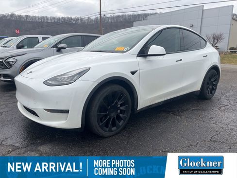 Used 2021 Tesla Model Y Long Range image 1
