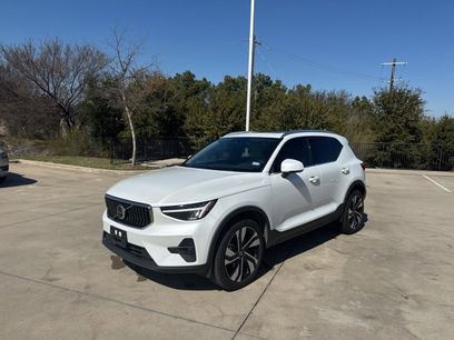 Certified 2023 Volvo XC40 B5 Plus
