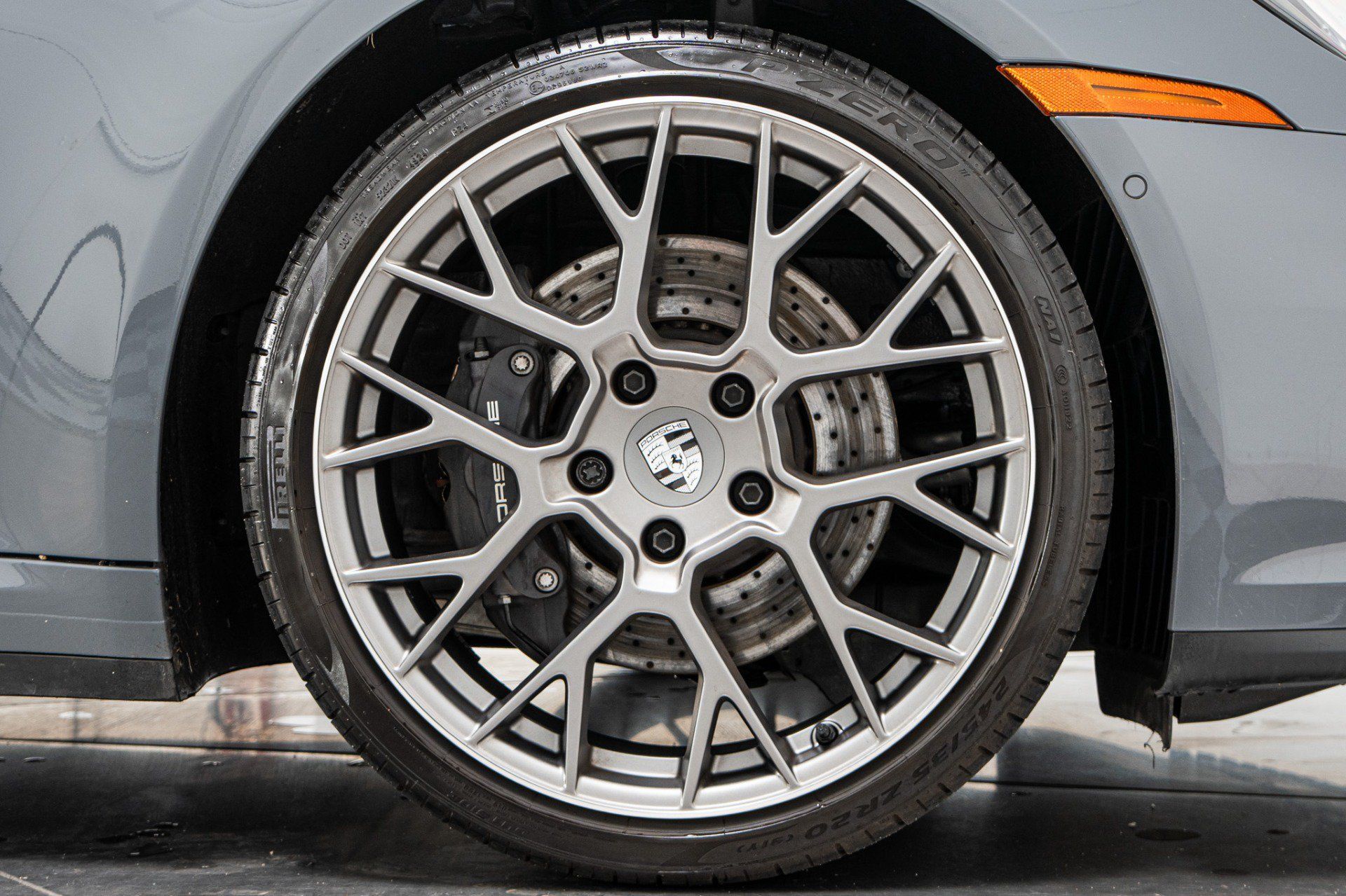 Used 2025 Porsche 911 Carrera RWD image 47