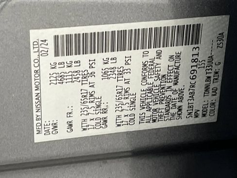 Used 2024 Nissan Rogue S image 67