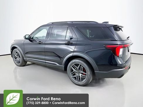 New 2026 Ford Explorer ST-Line w/ ST-Line Street Pack AWD/4WD image 5