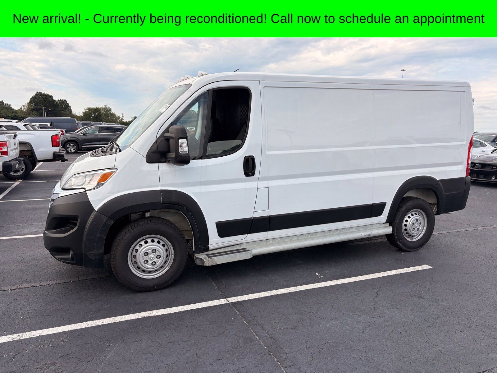 Used 2025 RAM ProMaster 2500 w/ U-Haul Equipment Group FWD image 8