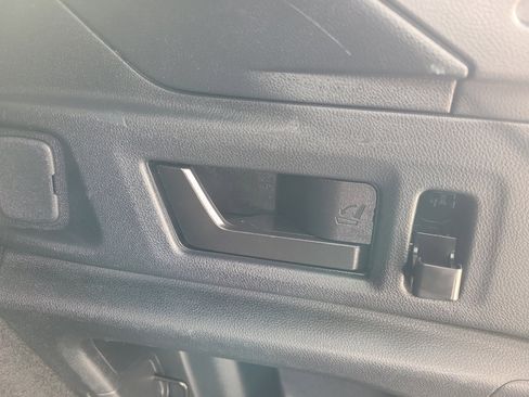 Used 2020 Subaru Outback Premium image 12