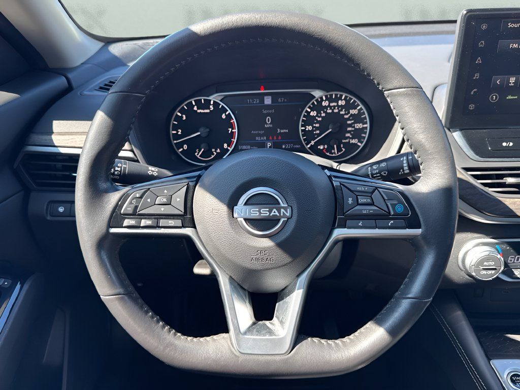 Used 2024 Nissan Altima 2.5 SL FWD image 13