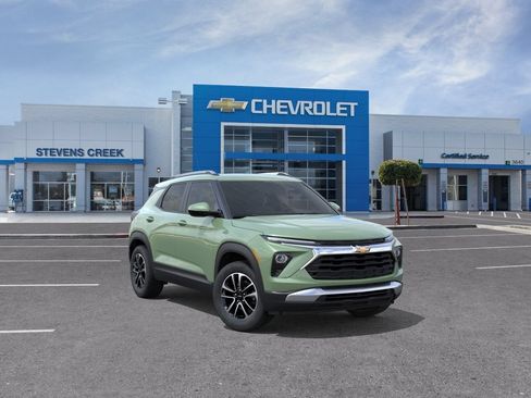 New 2026 Chevrolet TrailBlazer LT w/ Driver Confidence Package FWD image 9