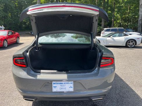 Used 2018 Dodge Charger SXT w/ Blacktop Package RWD image 24