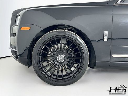 Used 2019 Rolls-Royce Cullinan AWD/4WD image 17