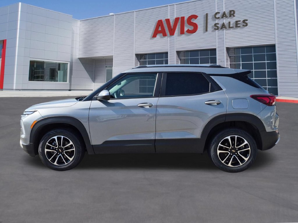 Used 2025 Chevrolet TrailBlazer LT AWD/4WD image 10