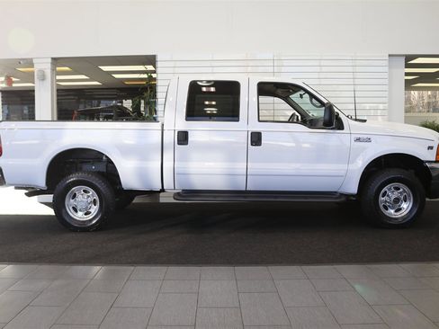 Used 2001 Ford F350 Lariat image 5