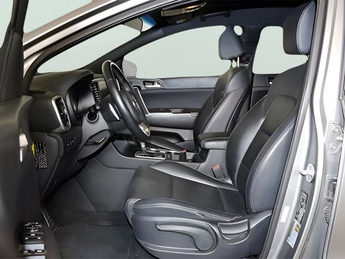 Used 2020 Kia Sportage S FWD image 9