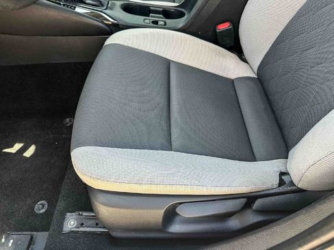 Used 2023 Toyota Corolla LE FWD image 14