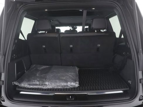 Used 2025 Jeep Grand Wagoneer 4WD image 32