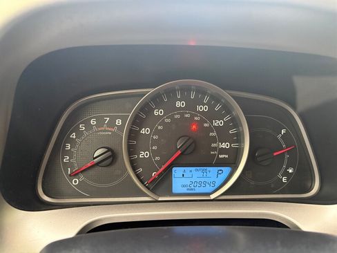 Used 2013 Toyota RAV4 LE FWD image 13