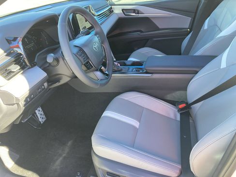 Certified 2026 Toyota Camry SE image 16