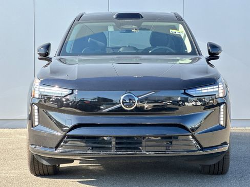 New 2025 Volvo EX90 Ultra image 8