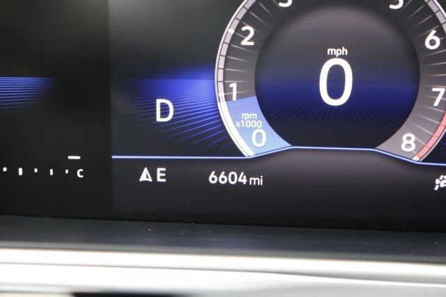 Used 2025 Volkswagen Taos SE FWD image 30