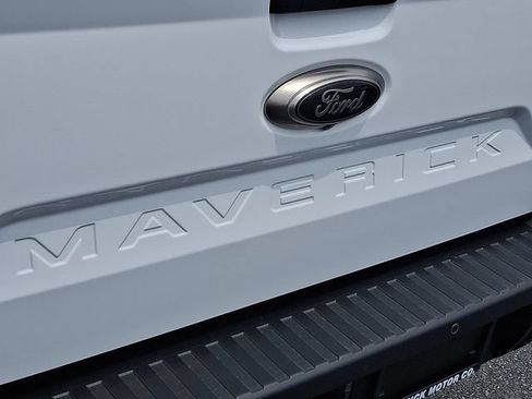 Certified 2024 Ford Maverick Lariat w/ Black Appearance Package FWD image 31