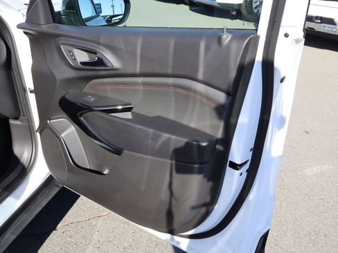 Certified 2024 Chevrolet Trax RS w/ Driver Confidence Package image 36