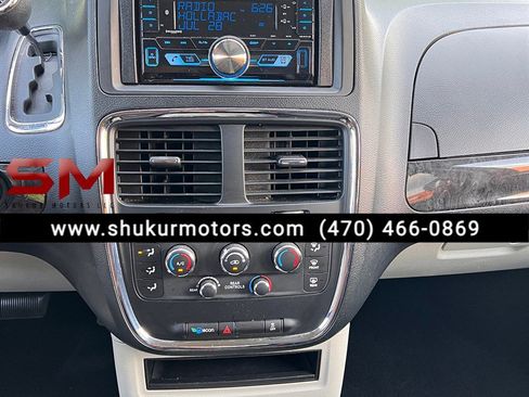 Used 2013 Dodge Grand Caravan SE image 10