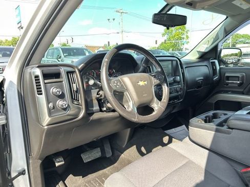 Used 2018 Chevrolet Silverado 1500 LT w/ All Star Edition AWD/4WD image 22