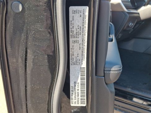 New 2025 Jeep Grand Cherokee Altitude image 11