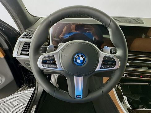 New 2026 BMW X5 xDrive50e w/ M Sport Package AWD/4WD image 10