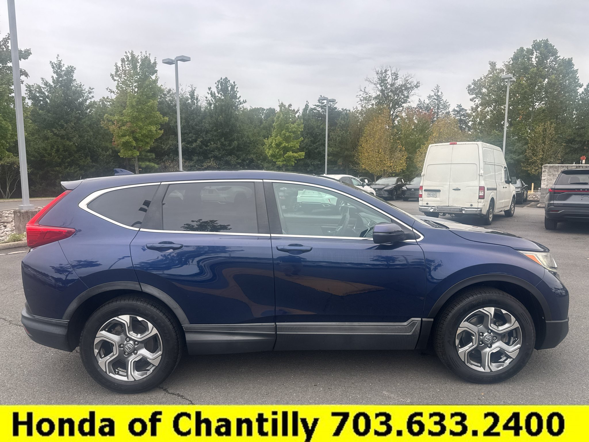 Used 2017 Honda CR-V EX image 8