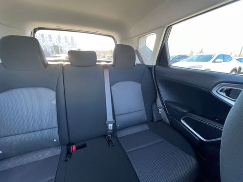 Used 2025 Kia Soul LX w/ LX Technology Package image 35