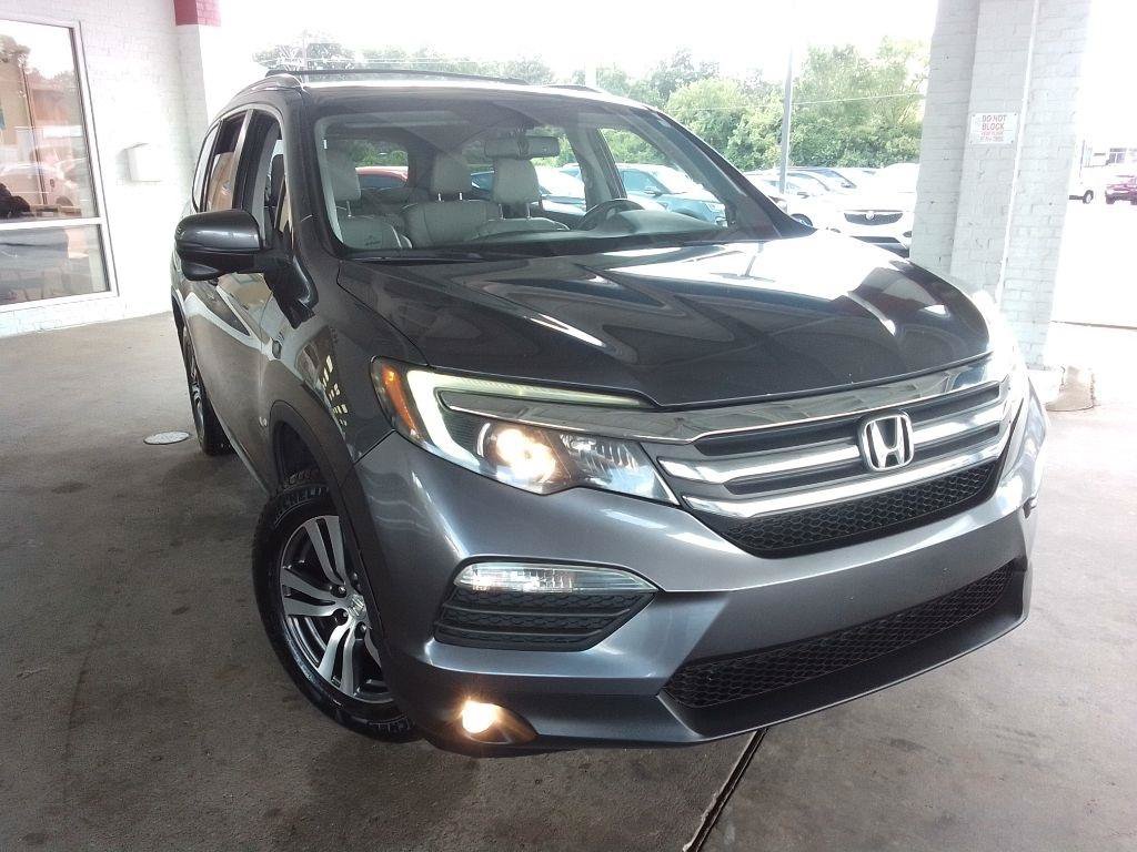 Used 2017 Honda Pilot EX-L image 2