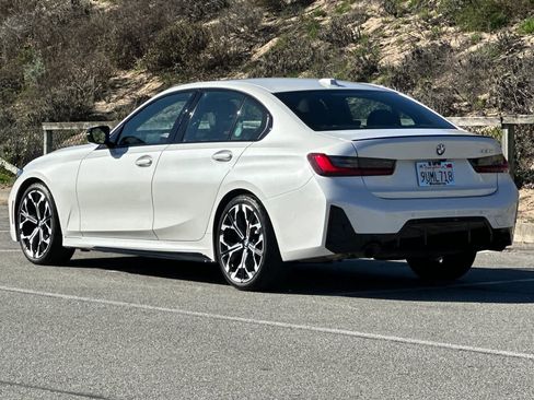 Used 2025 BMW 330i Sedan w/ M Sport Package image 7