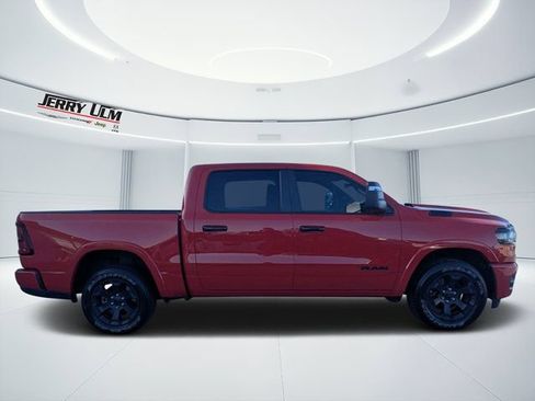 Used 2025 RAM 1500 Big Horn AWD/4WD image 2